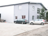 Niedrige Lagerhallen